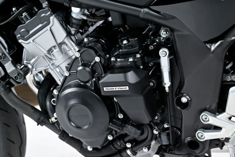 ホンダ|CB400スーパーフォア Eクラッチ コンセプト|【世界初公開】ホンダ新型「CB400スーパーフォア Eクラッチ “コンセプト”」大阪モーターサイクルショーで実車公開