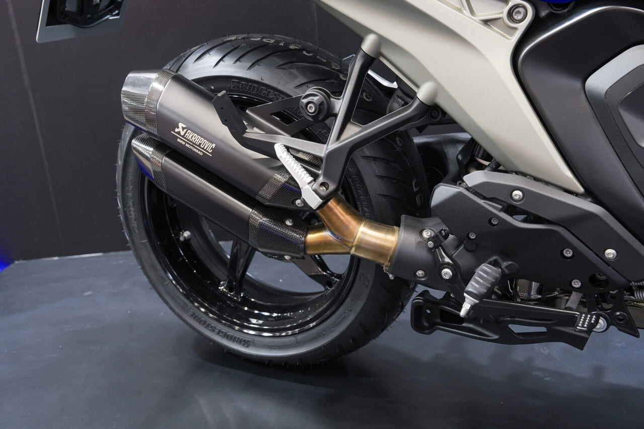 |BMWの目玉は「ASA」搭載車。最新R1300シリーズに、「クラッチレバー」レスモデルが続々登場!伝統を受け継ぐ「G/S」系の展示も【東京モーターサイクルショー2026】