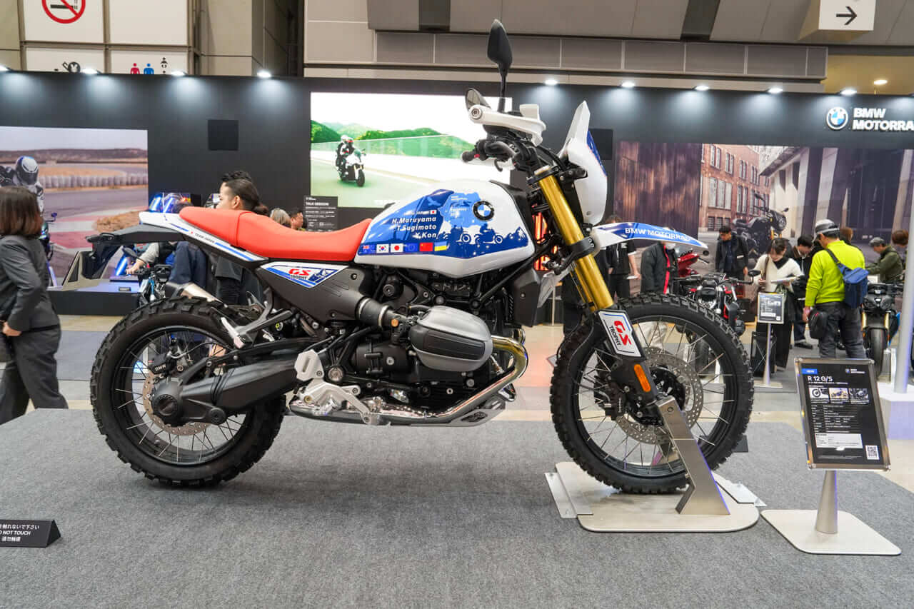 |BMWの目玉は「ASA」搭載車。最新R1300シリーズに、「クラッチレバー」レスモデルが続々登場!伝統を受け継ぐ「G/S」系の展示も【東京モーターサイクルショー2026】