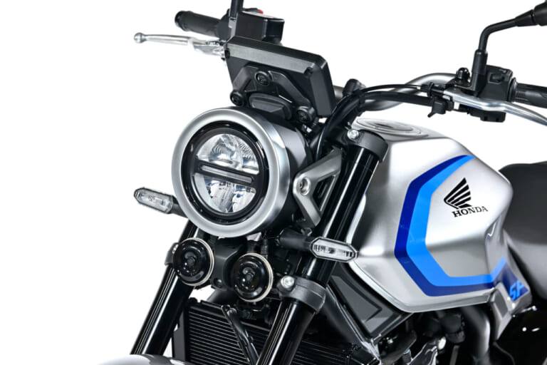 ホンダ｜CB400スーパーフォア Eクラッチ コンセプト｜【世界初公開】ホンダ新型「CB400スーパーフォア Eクラッチ “コンセプト”」大阪モーターサイクルショーで実車公開