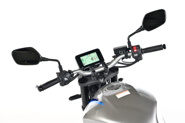 ホンダ｜CB400スーパーフォア Eクラッチ コンセプト｜【世界初公開】ホンダ新型「CB400スーパーフォア Eクラッチ “コンセプト”」大阪モーターサイクルショーで実車公開