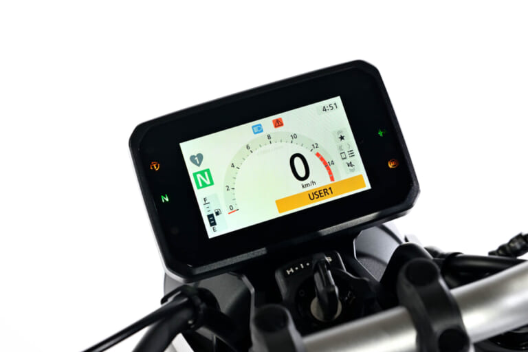 ホンダ|CB400スーパーフォア Eクラッチ コンセプト|【世界初公開】ホンダ新型「CB400スーパーフォア Eクラッチ “コンセプト”」大阪モーターサイクルショーで実車公開