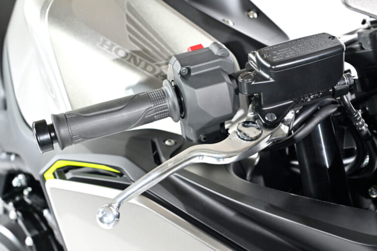 ホンダ｜CBR400R FOUR E-Clutch Concept｜ホンダの4気筒400ccフルカウルスポーツが30年ぶりに復活へ!! 新型「CBR400R FOUR」がコンセプトモデルとしてついに大阪MCショーでアンベール