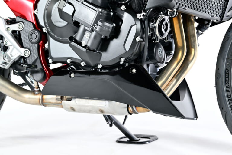 ホンダ｜CB750ホーネット Eクラッチ｜2026年モデル｜電子制御スロットルとEクラッチの組み合わせは初！ ホンダが「CB750ホーネット E-Clutch」を4月16日に発売
