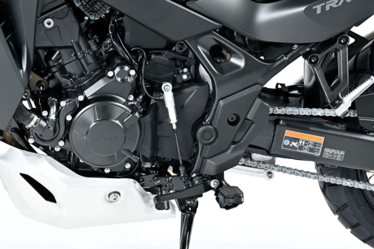 ホンダ｜XL750トランザルプ Eクラッチ｜2026年モデル｜Eクラッチ仕様が新登場！ 電スロと組み合わせてアドベンチャーがより快適に。ホンダ「XL750トランザルプ E-Clutch」4月23日発売