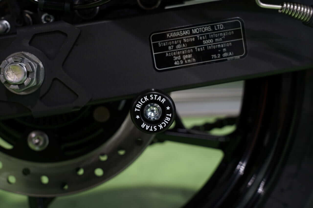 ｜TRICK STARがNinja500を速攻ロックオン！ 守りと走りを固める専用パーツ群が早くも適合確認