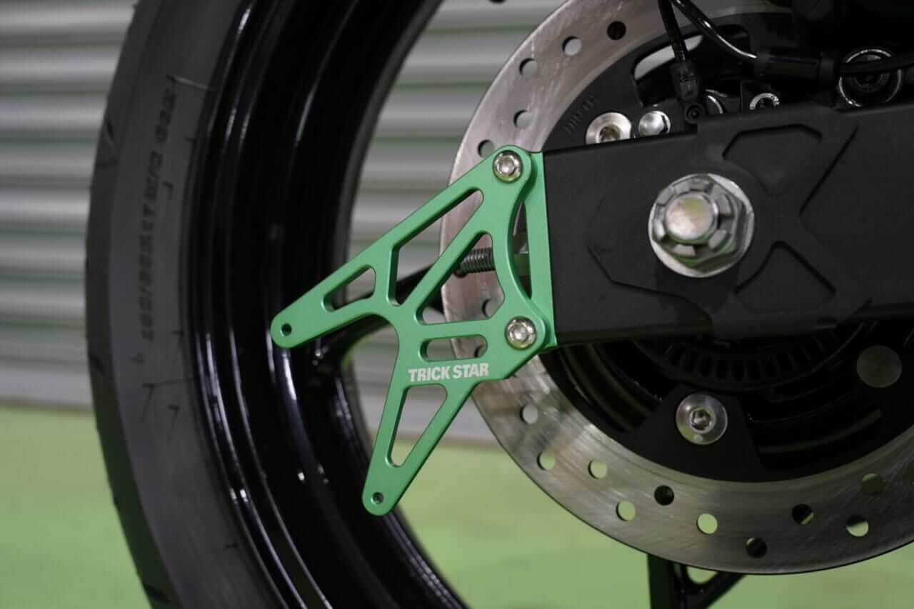 ｜TRICK STARがNinja500を速攻ロックオン！ 守りと走りを固める専用パーツ群が早くも適合確認