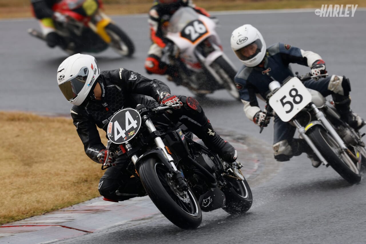 ハーレーダビッドソン｜X350｜レース｜ハーレーX350が雨のレースを制し2連覇! MCFAJクラブマンロードレース2025最終戦を振り返る