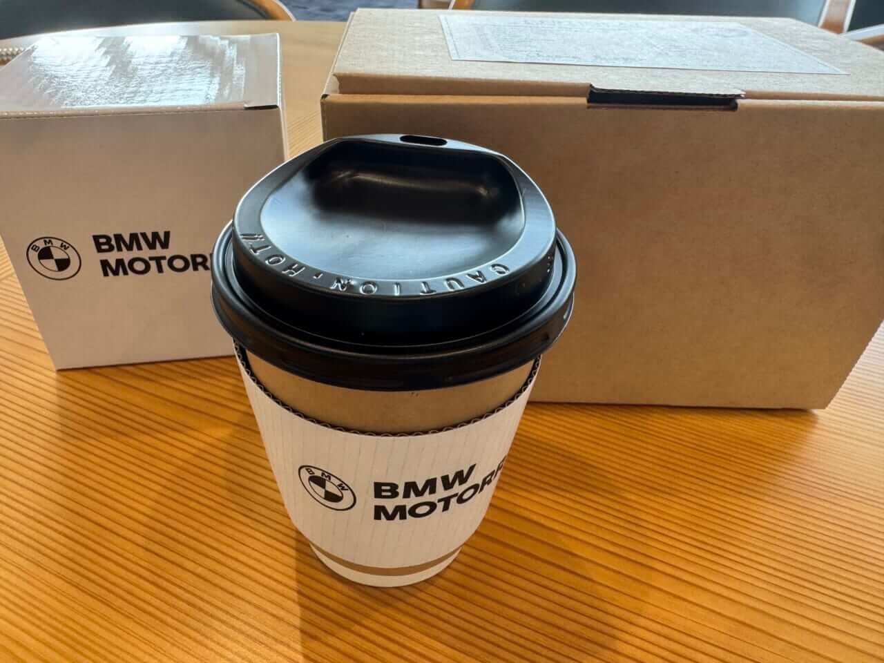 指出瑞貴|「BMW F900XRとワタシが走る、理由。」part 3~足つきに配慮されたローダウンモデルへ跨ってみた~