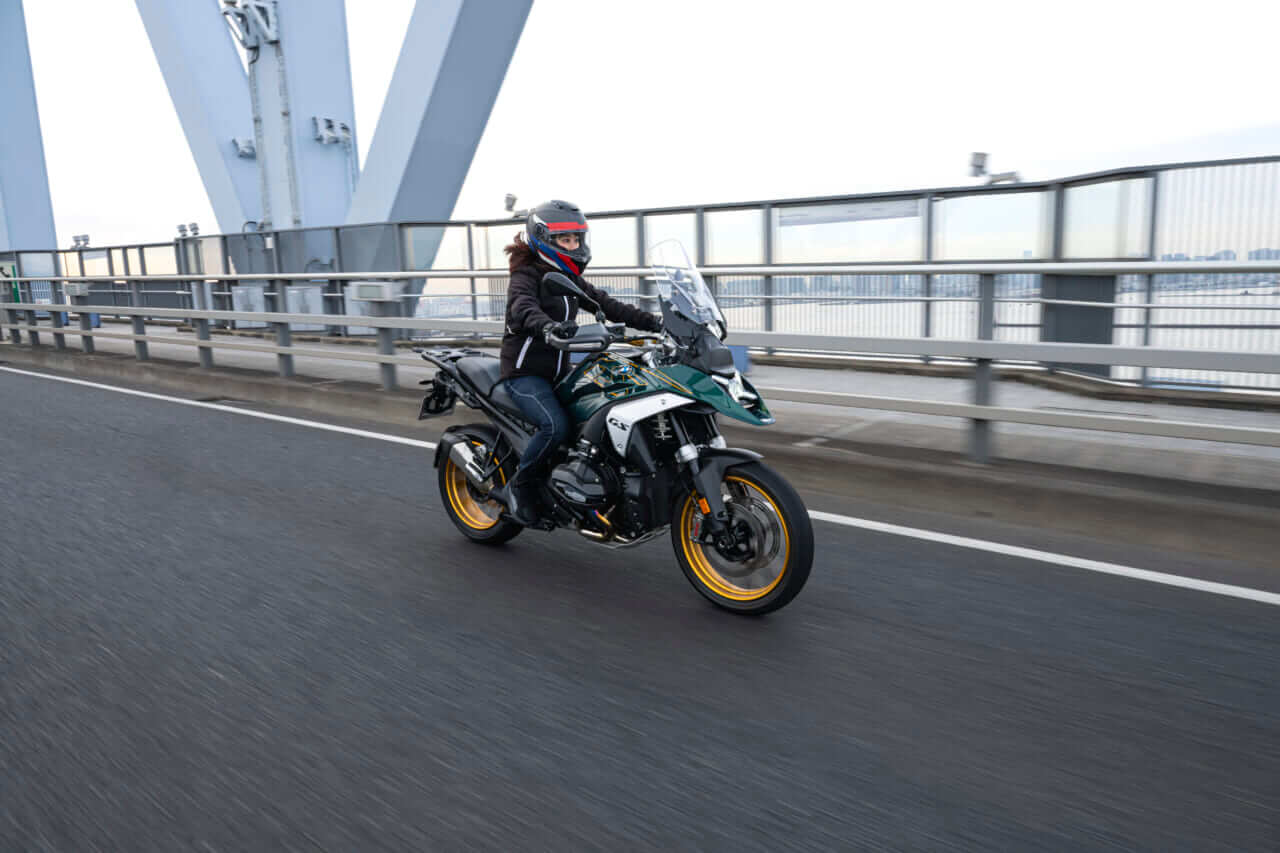 指出瑞貴_F900xrとワタシが走る、理由｜「BMW F900XRとワタシが走る、理由。」part 4〜女性でも小柄でも怖くない！1300ccクラス〜