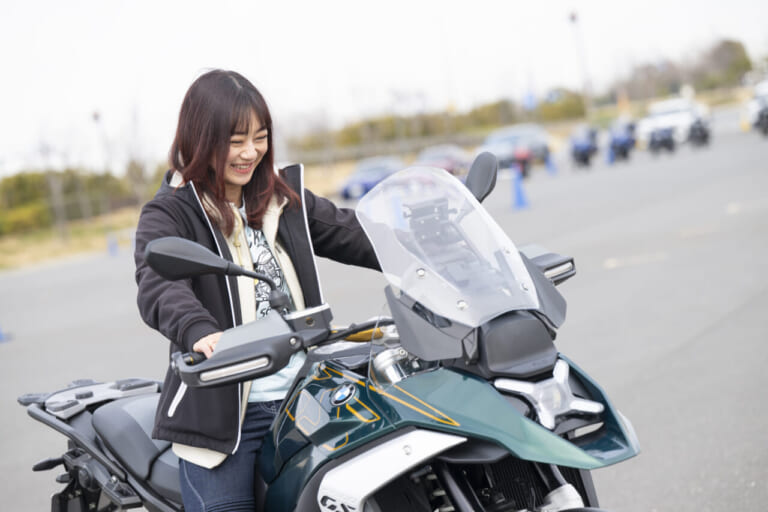 指出瑞貴_F900xrとワタシが走る、理由｜「BMW F900XRとワタシが走る、理由。」part 4〜女性でも小柄でも怖くない！1300ccクラス〜