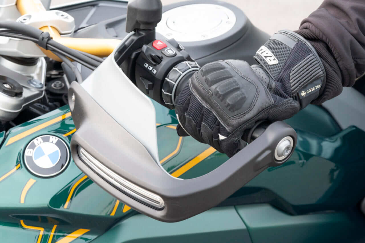 指出瑞貴_F900xrとワタシが走る、理由｜「BMW F900XRとワタシが走る、理由。」part 4〜女性でも小柄でも怖くない！1300ccクラス〜