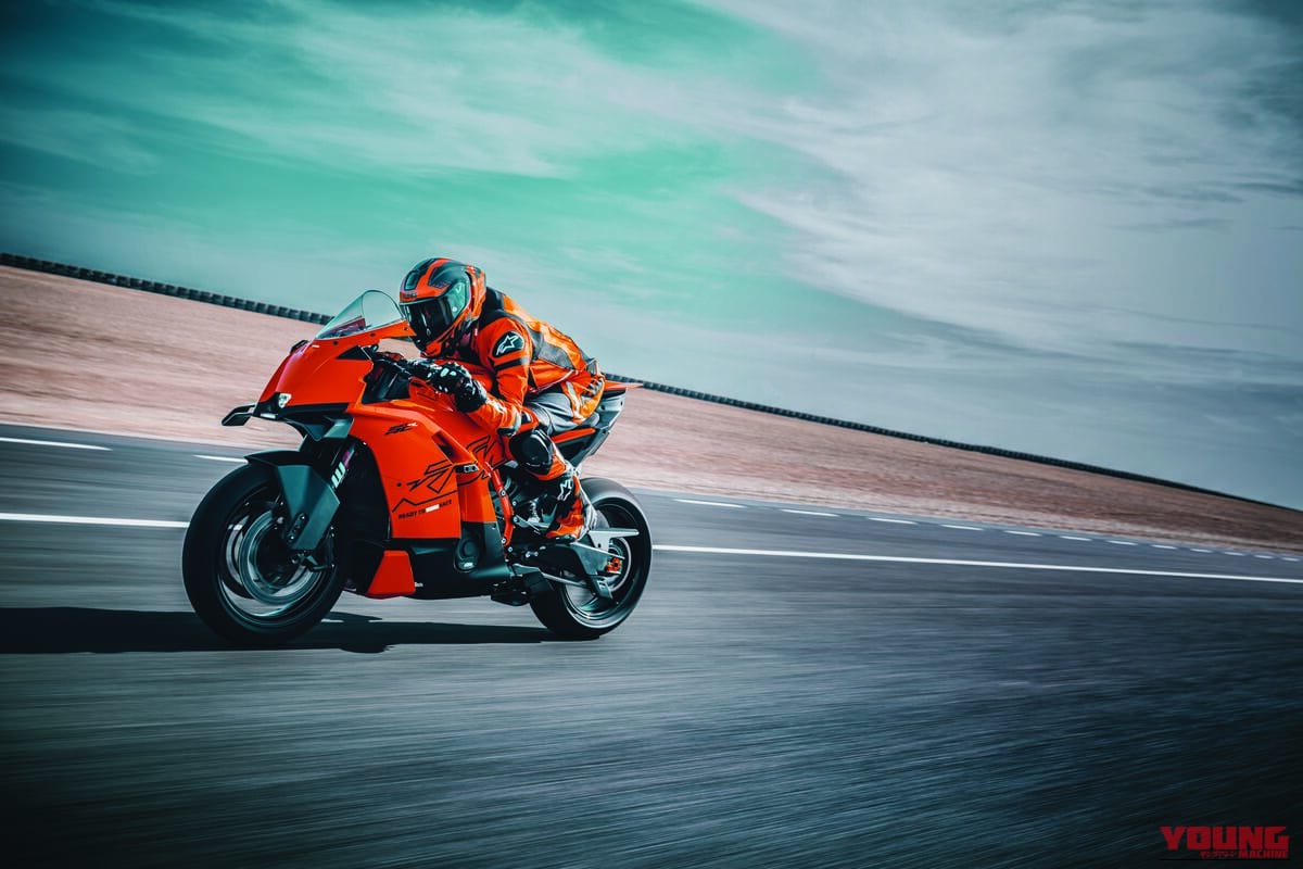KTM 990 RC R｜MotoGPの血統を日常で味わう快感。KTM新型「990 RC R」2026年モデルが登場