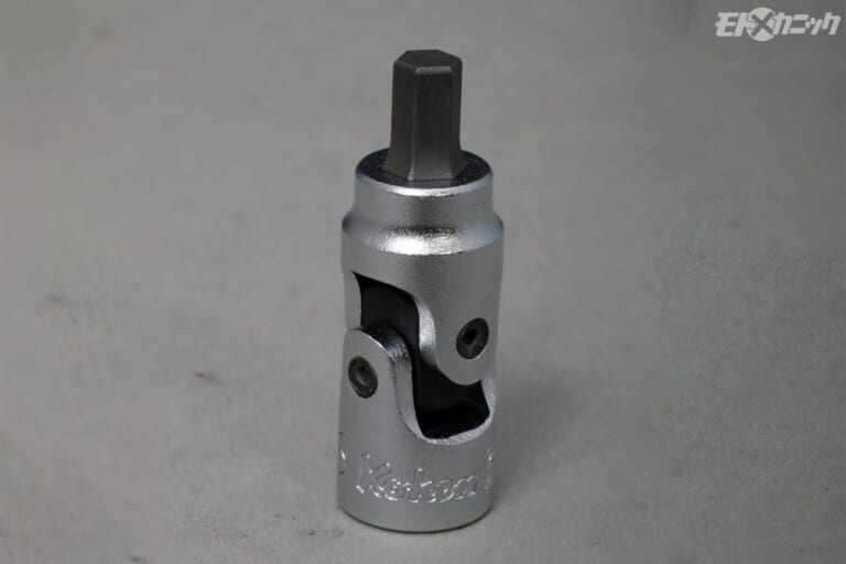 コーケン｜ヘックスビットソケットユニバーサルソケット｜［届かないを解決する工具］ちょっと逃げれば窮状を脱出できることもある。コーケンは曲がる、首振り工具が充実