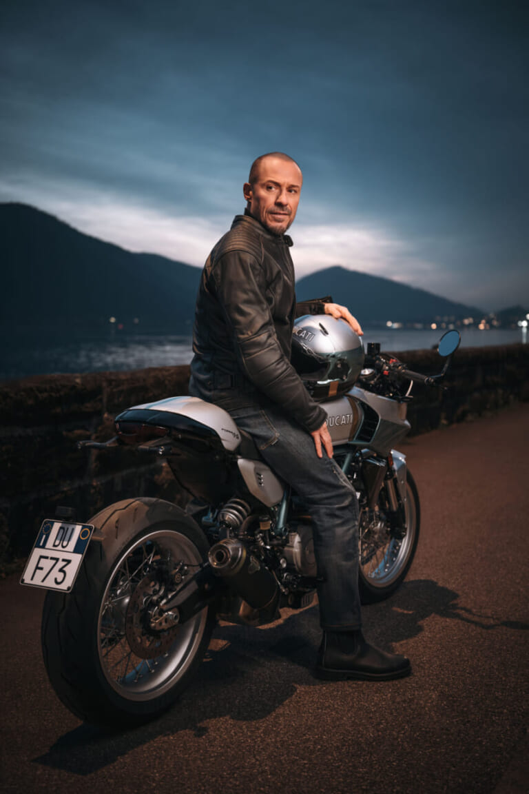 DUCATI Formula 73|銀とアクアグリーンの魔力に抗えるか。削り出しパーツと専用マフラーをまとった世界限定873台の走る芸術品がついに降臨【ドゥカティ(DUCATI) Formula 73】