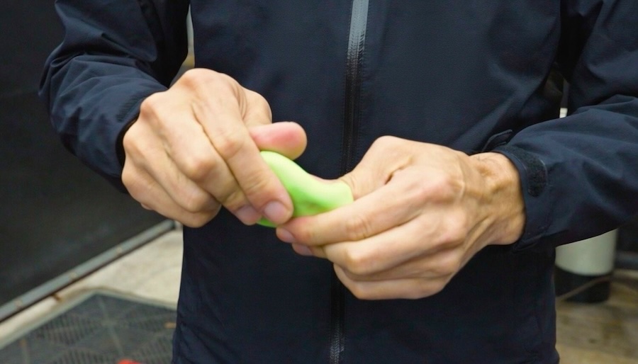 Surlusterネンドクリーナー｜究極のボディメイク術 新車のようなツルツル感が甦る「ネンドクリーナー」の使い方