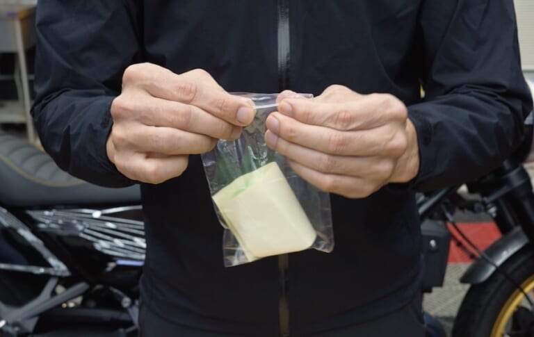 Surlusterネンドクリーナー｜究極のボディメイク術 新車のようなツルツル感が甦る「ネンドクリーナー」の使い方