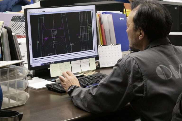 CB1000F｜オーヴァー｜スイングアーム｜【東京モーターサイクルショーにてその目で確かめよう】OVERのCB1000F用カスタムパーツ開発速報！【西4-13】