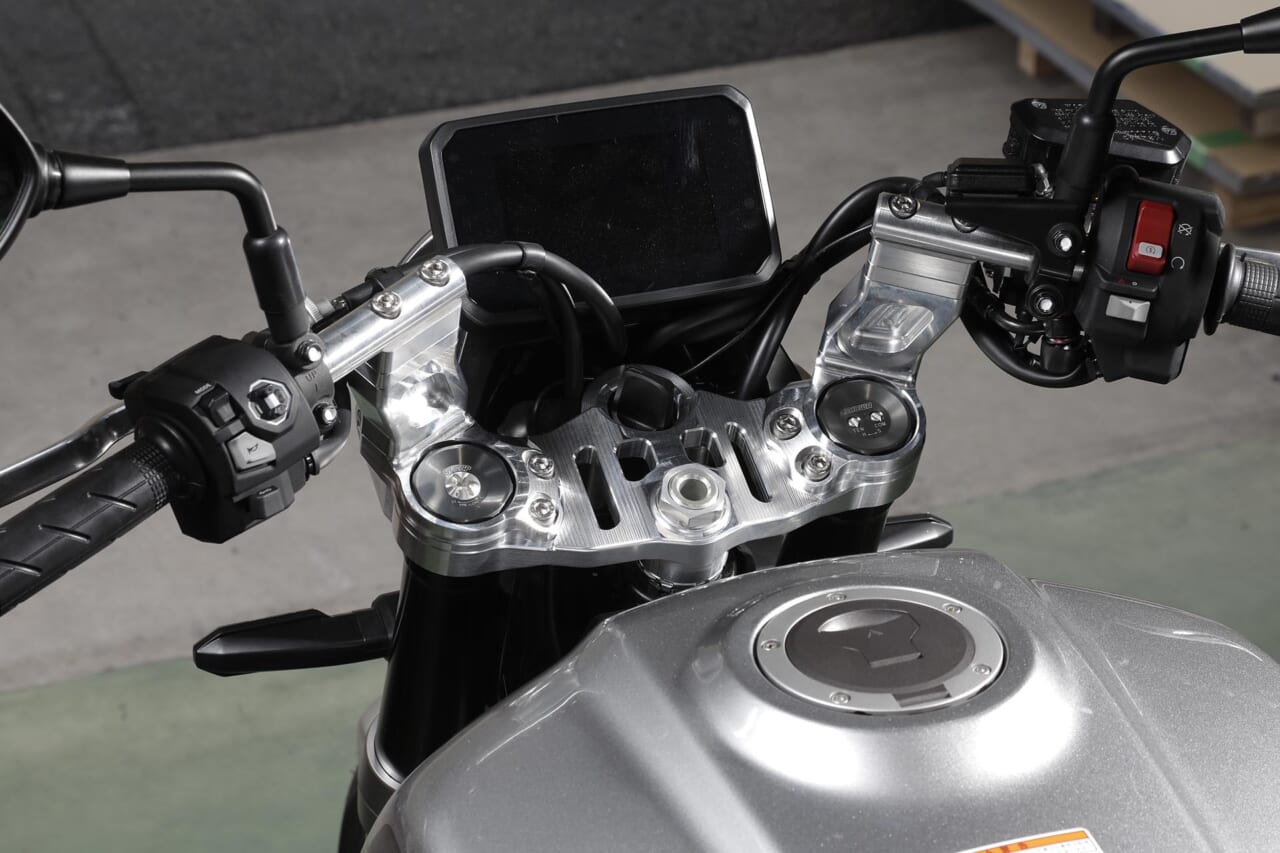 CB1000F｜オーヴァー｜セパハン｜【東京モーターサイクルショーにてその目で確かめよう】OVERのCB1000F用カスタムパーツ開発速報！【西4-13】