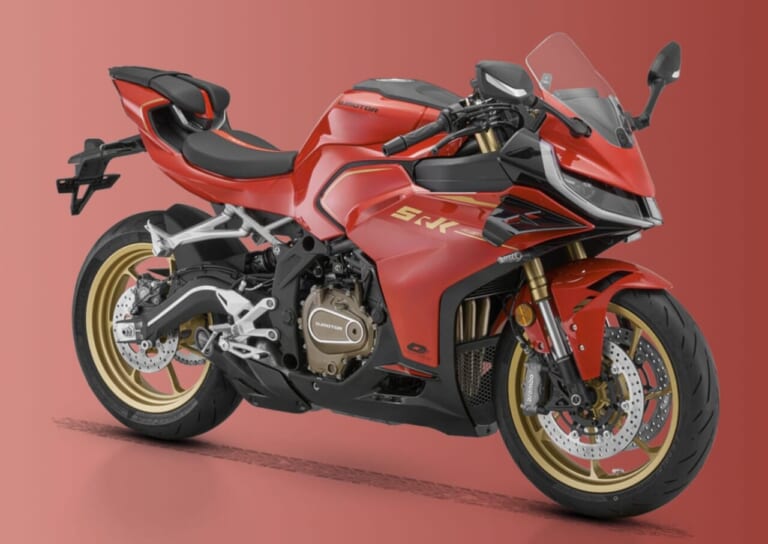 QJMOTOR｜SRK400RS｜いつでもヤル気！ 豪華でオリジナリティあるマッスルクルーザーをオートマシステムがスパイシーに仕上げた