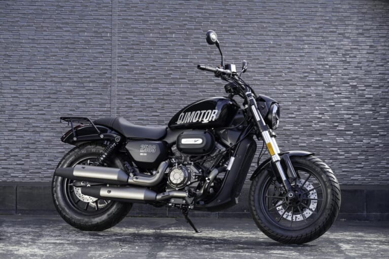 TRIJYA×QJMOTOR｜SRV250Sカスタム｜東京モーターサイクルショーで明かされるその回答とは？QJ MOTORブースにて話題の車種も発表に