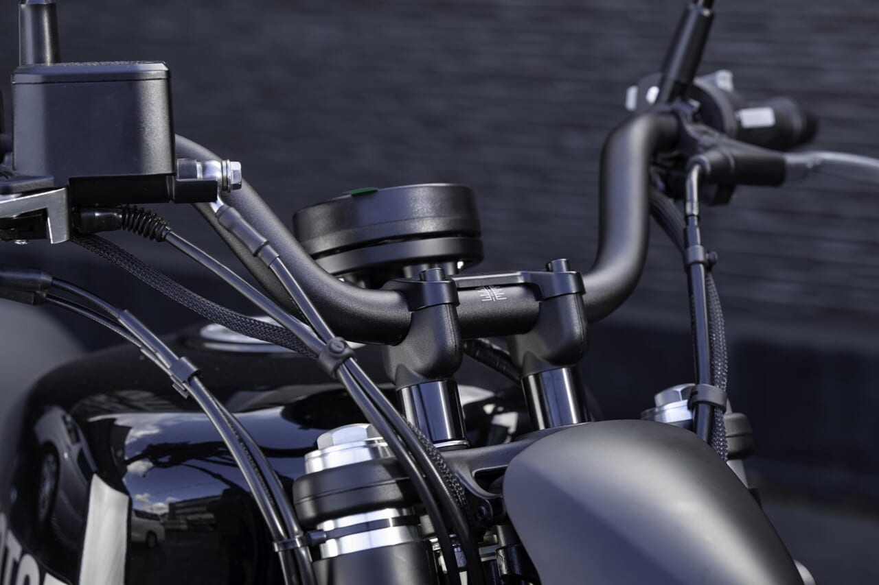 TRIJYA×QJMOTOR｜SRV250Sカスタム｜ライザー｜東京モーターサイクルショーで明かされるその回答とは？QJ MOTORブースにて話題の車種も発表に