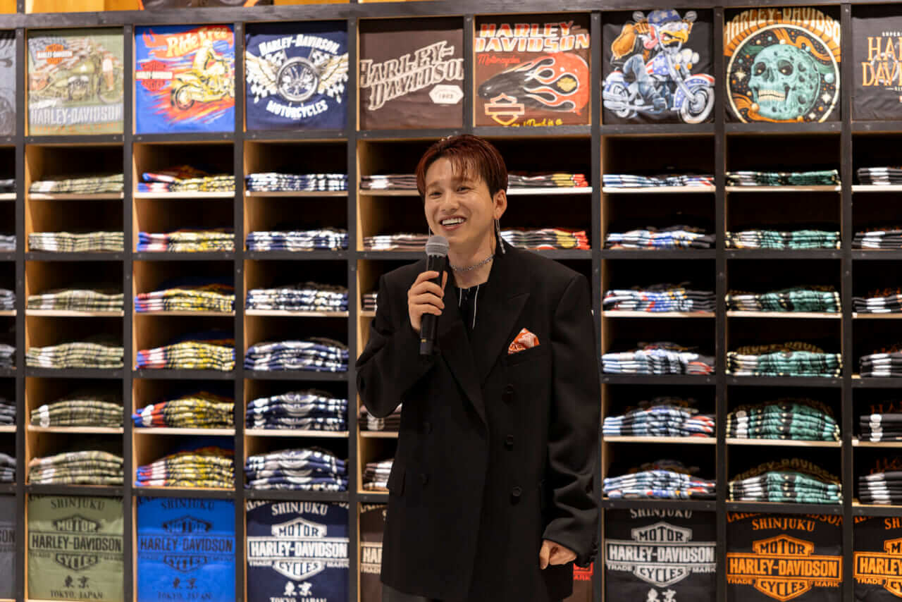 ハーレーダビッドソンSTYLE新宿の取材会に登壇した花村想太さん｜新宿にハーレー新拠点誕生! Da-iCE 花村想太の2L超えブレイクアウト、センス光る超弩級カスタムに驚愕!!