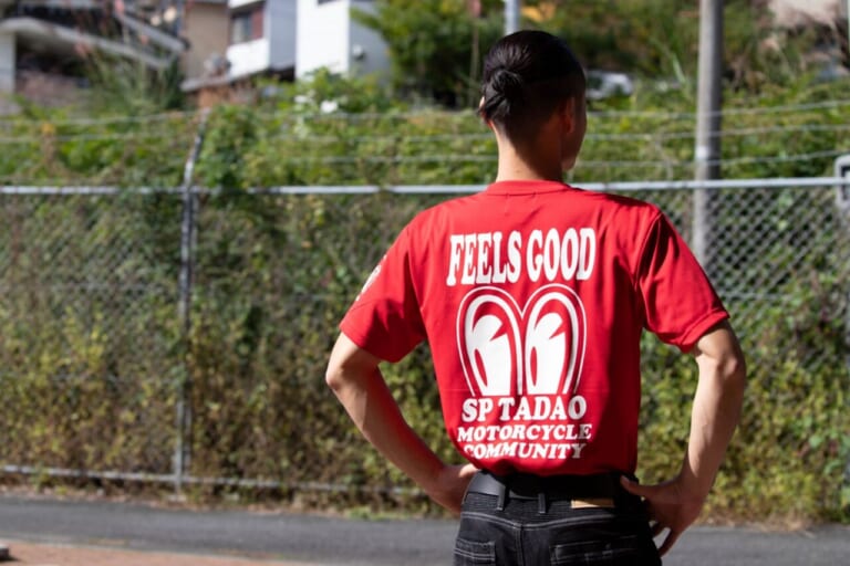 汗ばむ季節のツーリングを涼しく。速乾性に優れたSP忠男×デグナーのドライTシャツを着て快適に走り出そう|汗ばむ季節のツーリングを涼しく。速乾性に優れたSP忠男×デグナーのドライTシャツを着て快適に走り出そう