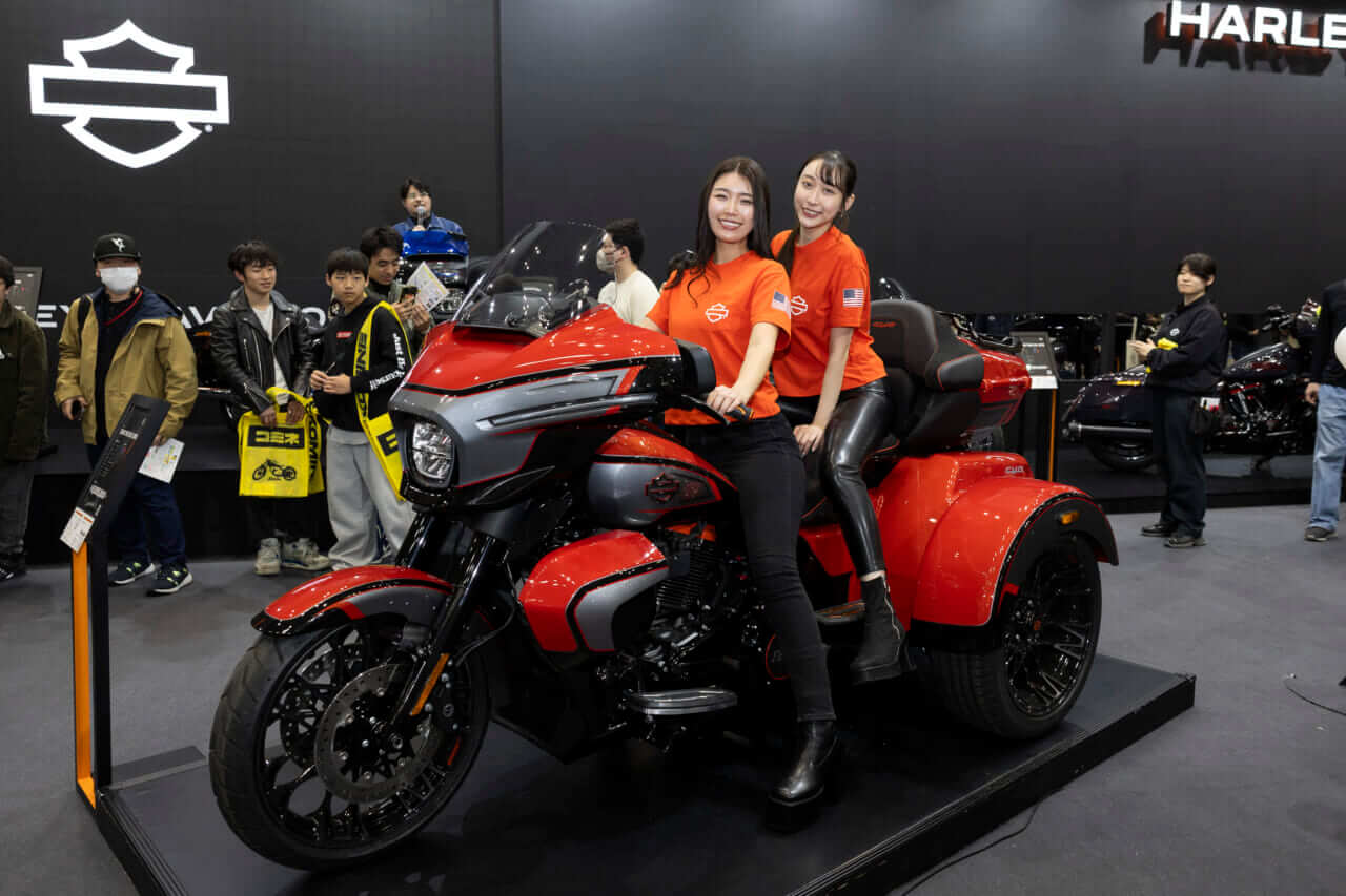 四輪免許で乗れるトライクはハーレーの世界をより広げる! フル刷新で新登場!!【東京モーターサイクルショー】