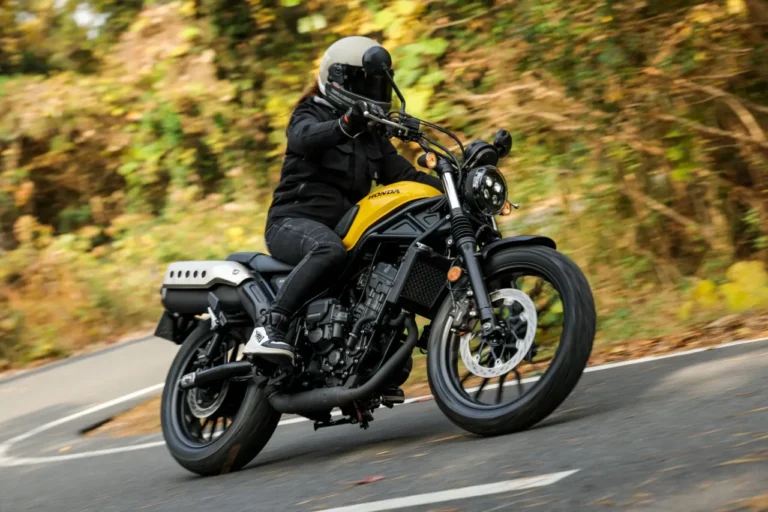 HONDA CL250|「絶対にエンストしない」安心感。プロがCL250 E-Clutch仕様を“選ぶべき”と断言する理由とは?