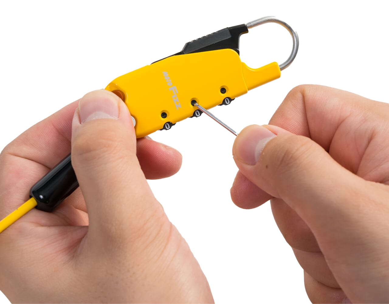 車載バッグ専用ワイヤーロック｜【盗難対策の新提案】ダイヤル式ロックで鍵いらず！タナックス発売の『車載バッグ専用ワイヤーロック』が、ツーリングの安心感を底上げ！！