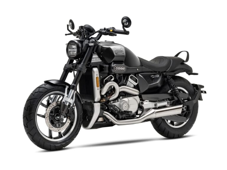 Hyosung GV250X Roadster｜250ccクラスに革命を起こすVツイン×ベルトドライブ。維持費の悩みも吹き飛ぶ新型クルーザー「GV250X」登場