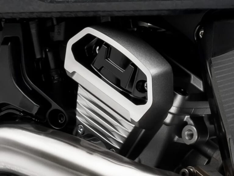 Hyosung GV250X Roadster|250ccクラスに革命を起こすVツイン×ベルトドライブ。維持費の悩みも吹き飛ぶ新型クルーザー「GV250X」登場