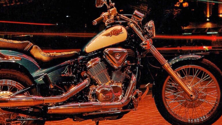 スプリンガーフォークまで登場した！ ホンダが時代をつくった「スティード」は、最も輝いたミドル級クルーザー【柏 秀樹の昭和〜平成 カタログ蔵出しコラム Vol.29】