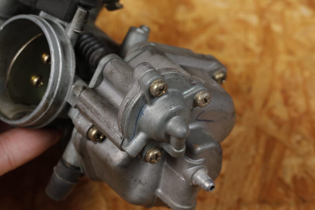 CB250RS-Z｜キャブレター｜250cc専用設計だからスリム、軽量、ヒラヒラなCB250RS-Z。キャブオーバーホールで快調に！