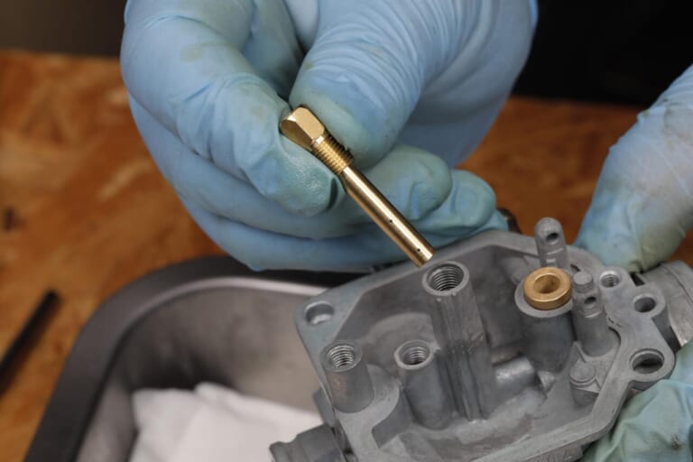 CB250RS-Z|キャブレター|キースター|燃調キット|メインジェットホルダー|250cc専用設計だからスリム、軽量、ヒラヒラなCB250RS-Z。キャブオーバーホールで快調に!