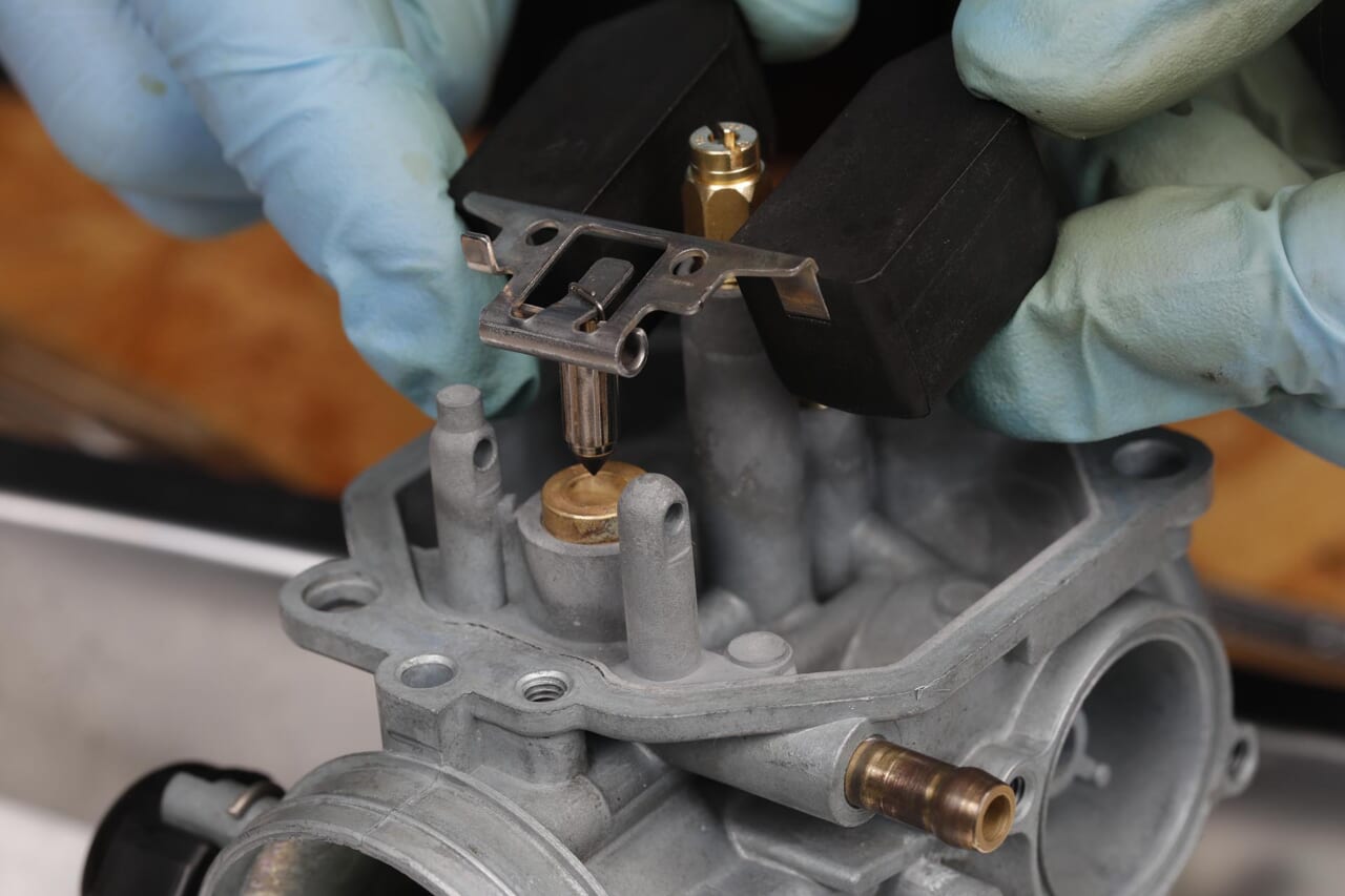 CB250RS-Z｜キャブレター｜キースター｜燃調キット｜ニードルバルブ｜250cc専用設計だからスリム、軽量、ヒラヒラなCB250RS-Z。キャブオーバーホールで快調に！