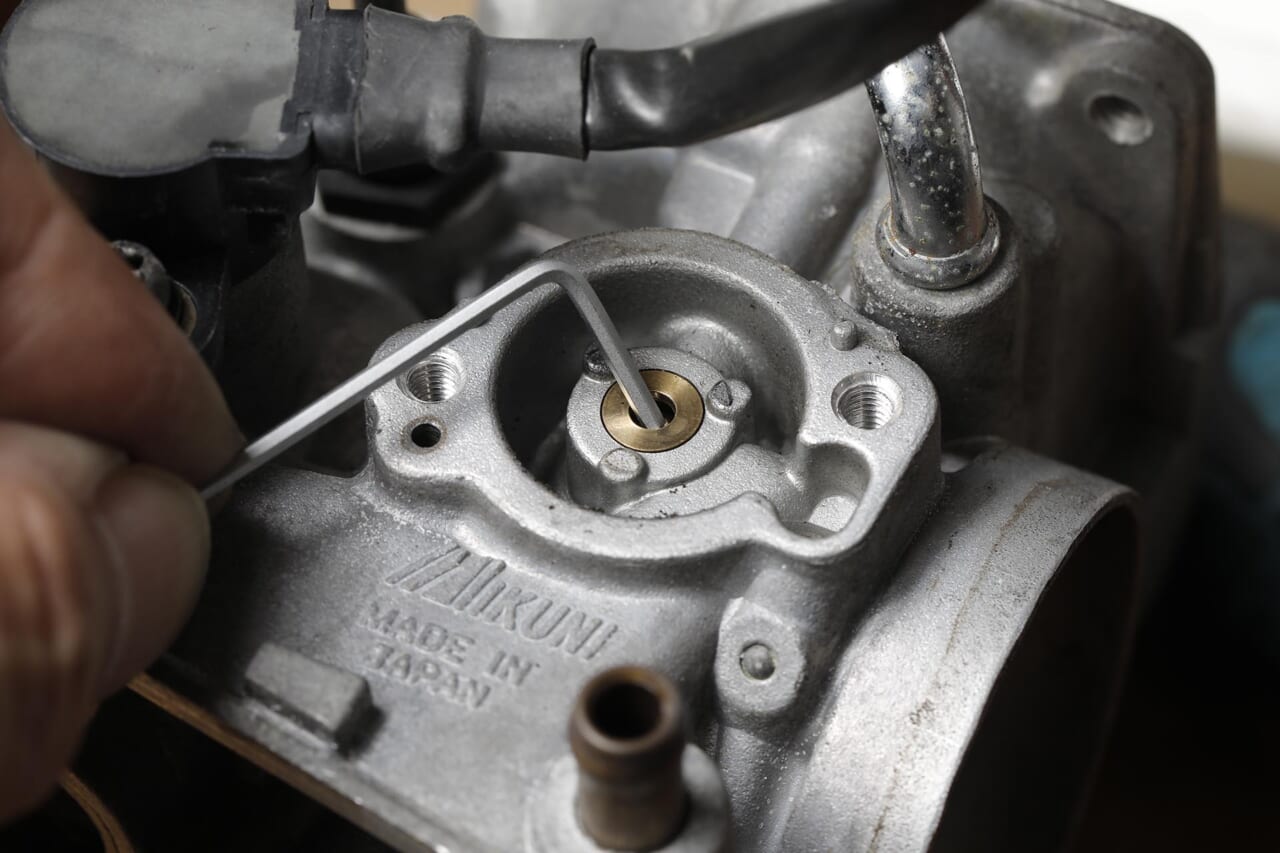 キースター｜燃調キット｜SR400用｜エアカットバルブ｜長期不動のヤマハSR400。キャブレターをオーバーホールで必ず確認したいパーツ「エアカットバルブ」