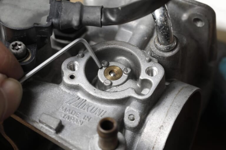 キースター｜燃調キット｜SR400用｜エアカットバルブ｜長期不動のヤマハSR400。キャブレターをオーバーホールで必ず確認したいパーツ「エアカットバルブ」