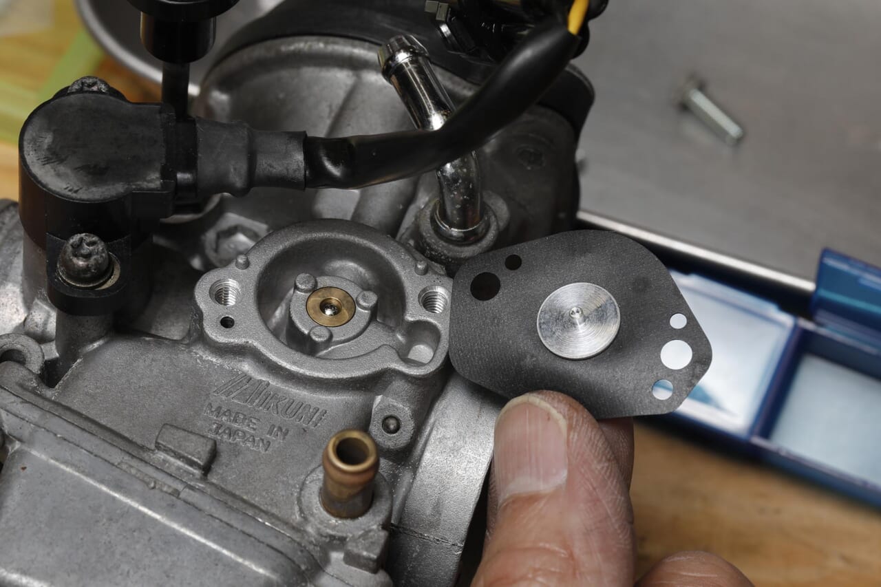 キースター｜燃調キット｜SR400用｜エアカットバルブ｜長期不動のヤマハSR400。キャブレターをオーバーホールで必ず確認したいパーツ「エアカットバルブ」