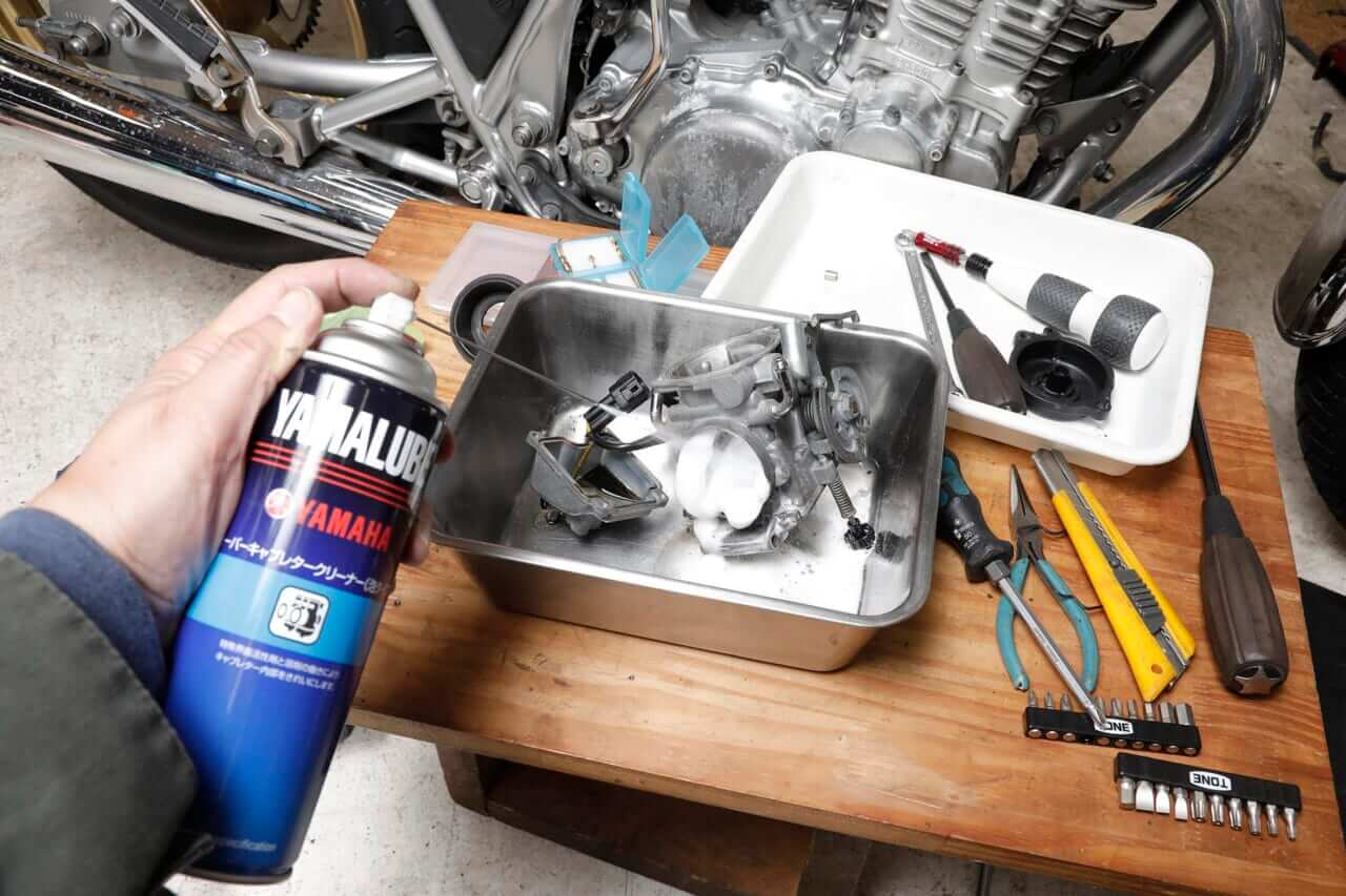 SR400用｜キャブレター｜洗浄｜ヤマルーブ｜長期不動のヤマハSR400。キャブレターをオーバーホールで必ず確認したいパーツ「エアカットバルブ」