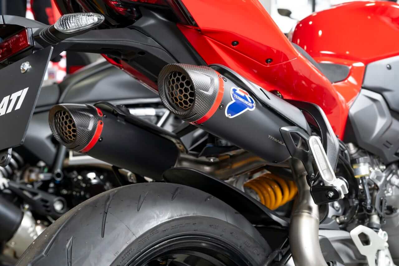 DUCATI|パニガーレV2S|テルミニョーニマフラー|ドゥカティ専門だからこそできる徹底した高い知識と経験を駆使し魅力を伝達するドゥカティ大阪ノース