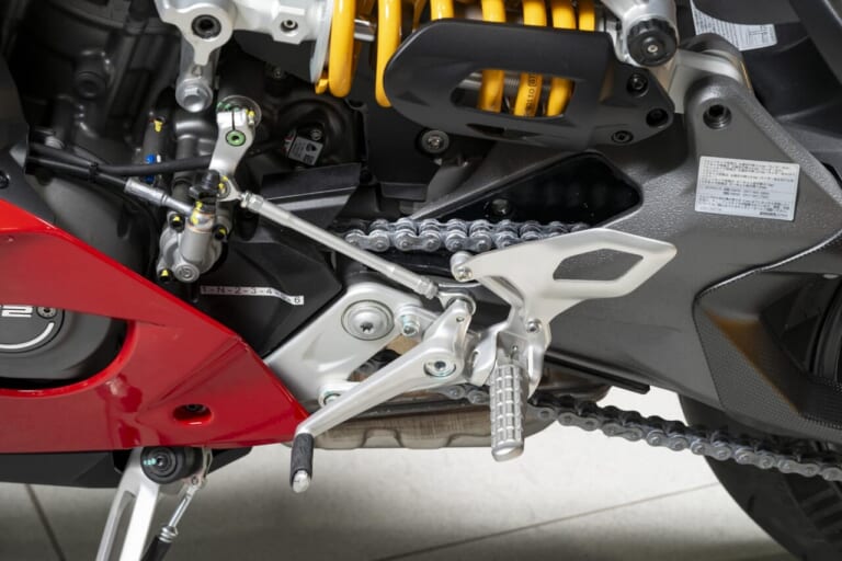 DUCATI|パニガーレV2S|ステップ|ドゥカティ専門だからこそできる徹底した高い知識と経験を駆使し魅力を伝達するドゥカティ大阪ノース