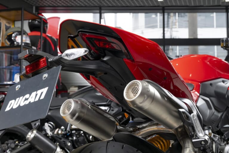 DUCATI|ストリートファイターV2S|テール周り|ドゥカティ専門だからこそできる徹底した高い知識と経験を駆使し魅力を伝達するドゥカティ大阪ノース