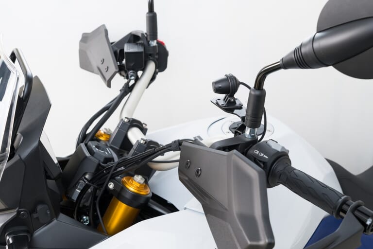 SRS-050 スマートライドモニター AIO-5EVO｜「死角監視システム」を手に入れた！AI搭載のタナックスの新型スマモニ『AIO-5EVO』が4月24日に爆誕！！