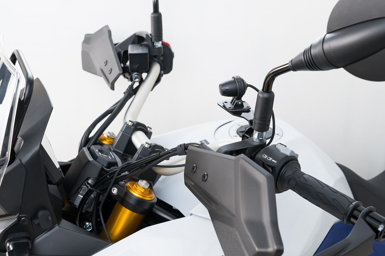 SRS-050 スマートライドモニター AIO-5EVO｜「死角監視システム」を手に入れた！AI搭載のタナックスの新型スマモニ『AIO-5EVO』が4月24日に爆誕！！