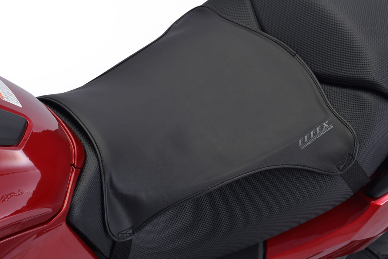 ゲルザブRS｜乗車中のお尻の救世主に「RS」降臨！タンデムシートにジャストな“ちいサイズ”のゲルザブが180個限定で先行発売だ！