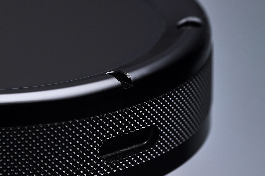 ビーライン｜あの「矢印ナビ」が10周年！ 漆黒×ローレットの限定「MOTO 2」がモーターサイクルショーに降臨！