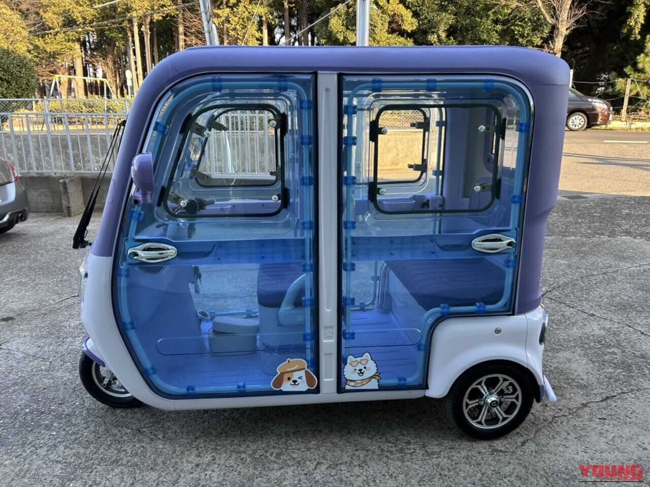 ビークルファン VF-C|最大210kg積載のハッチバックか、光溢れる観音開きか。普通免許で乗れる個性派EVトライク登場