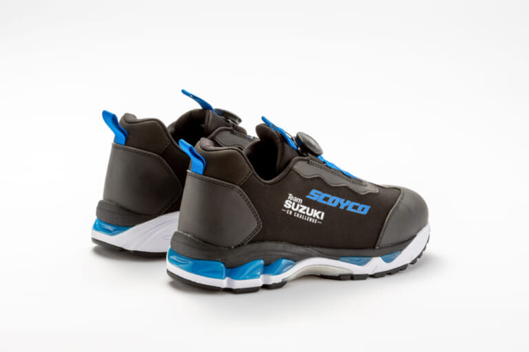 【鈴鹿8耐】スズキファン必見の限定140足。プロテクターとダイヤル式レースを備えた実戦仕様のスコイコ製シューズを手に入れよう｜【鈴鹿8耐】スズキファン必見の限定140足。プロテクターとダイヤル式レースを備えた実戦仕様のスコイコ製シューズを手に入れよう